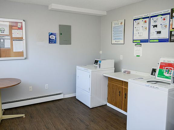 5th image of 4819 Sunset Dr