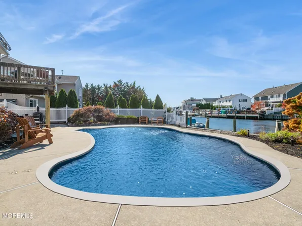 1505 Bel Aire Court E, Point Pleasant, NJ 08742