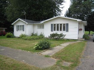 1530 Sunset Dr, Rochester, IN 46975