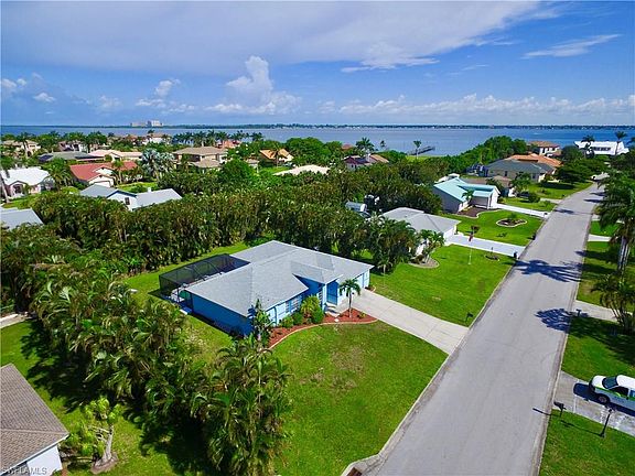 2nd image of 15036 Bonaire Cir
