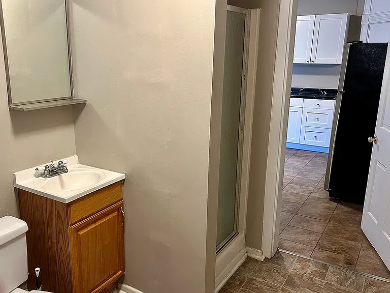 939 Washington Ave #2 — Photo 9