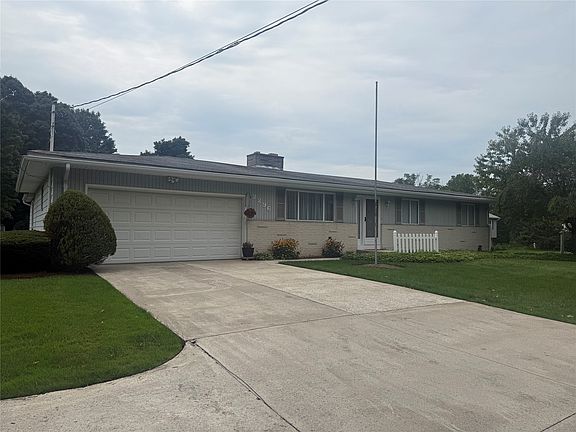 2nd image of 2296 Saltsman Rd