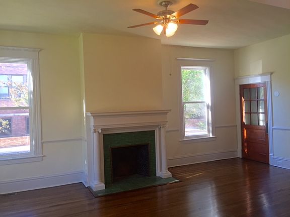 3rd image of 3030 Grove Ave APT 1