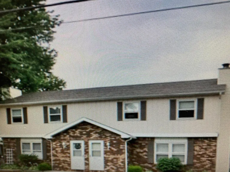 3229 N McCord Rd — Photo 1