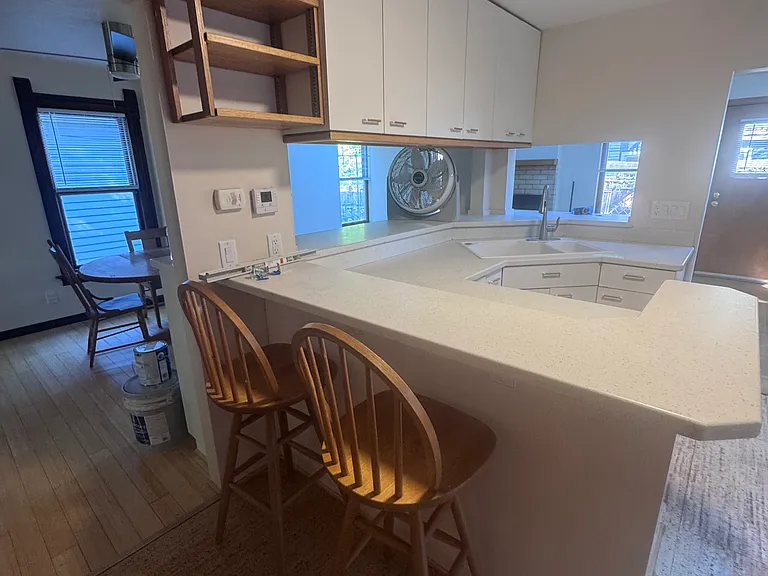 1330 E Wilson St — Photo 8