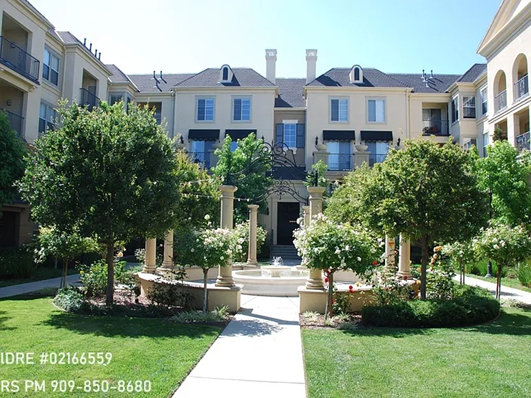 3458 Watermarke Pl — Photo 21