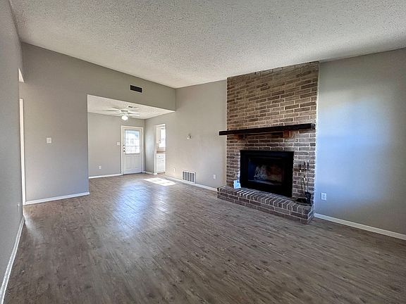 4th image of 10409 Golden Meadow Dr #B