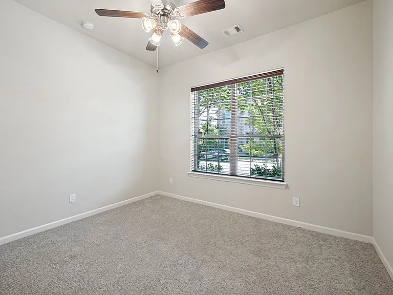 3908 Jasmine Fox Ln — Photo 8