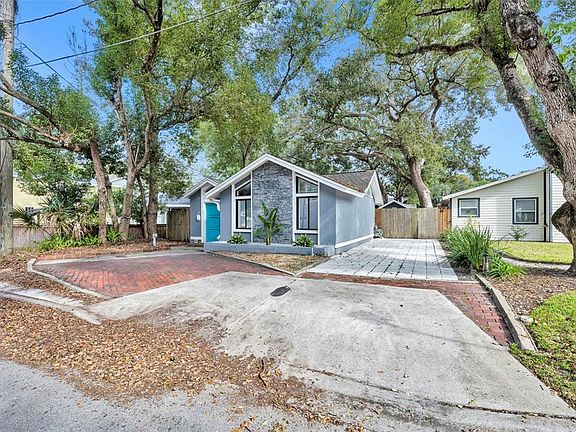 2nd image of 817 ALTALOMA AVENUE