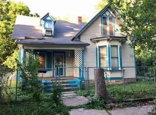 411 S 6th St, Van Buren, AR 72956