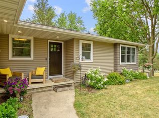 115 Cedar Cir, Poynette, WI 53955