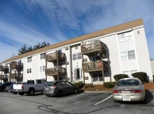 215 Circle Rd APT 7, Manchester, NH 03103