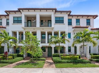 11517 SW 15th St, Pembroke Pines, FL 33025