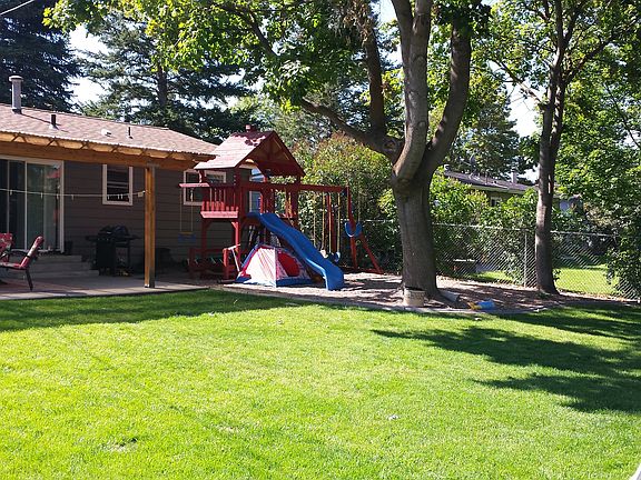 3rd image of 86 Lacota Dr