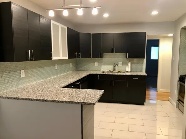 1673 Parkcrest Cir, Reston, VA 20190