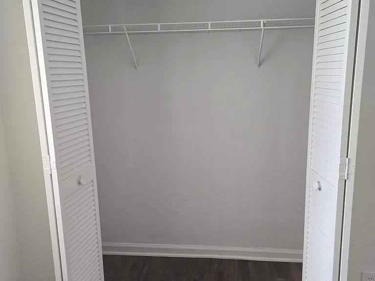 The Mirage Apartments — Photo 169
