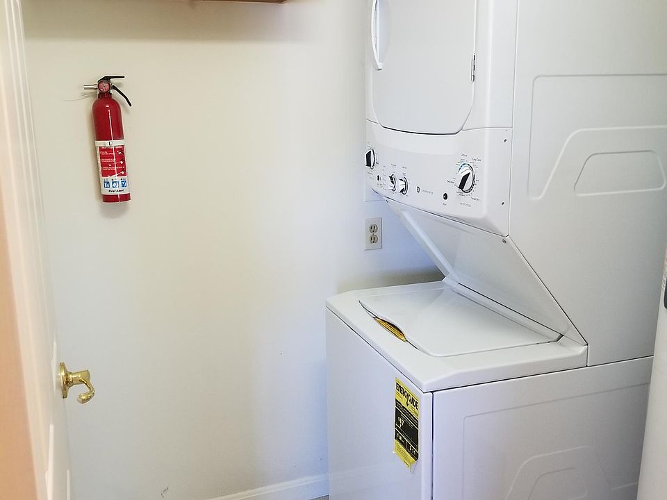 1st image of 606 Seachase Ln