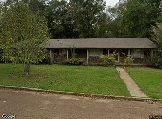 510 Kennedy Dr NW, Magee, MS 39111