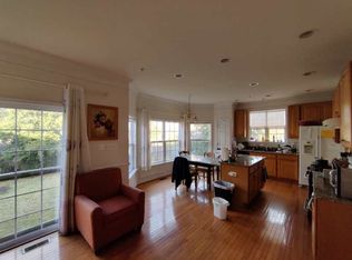 413 Park Rd, Rockville, MD 20850