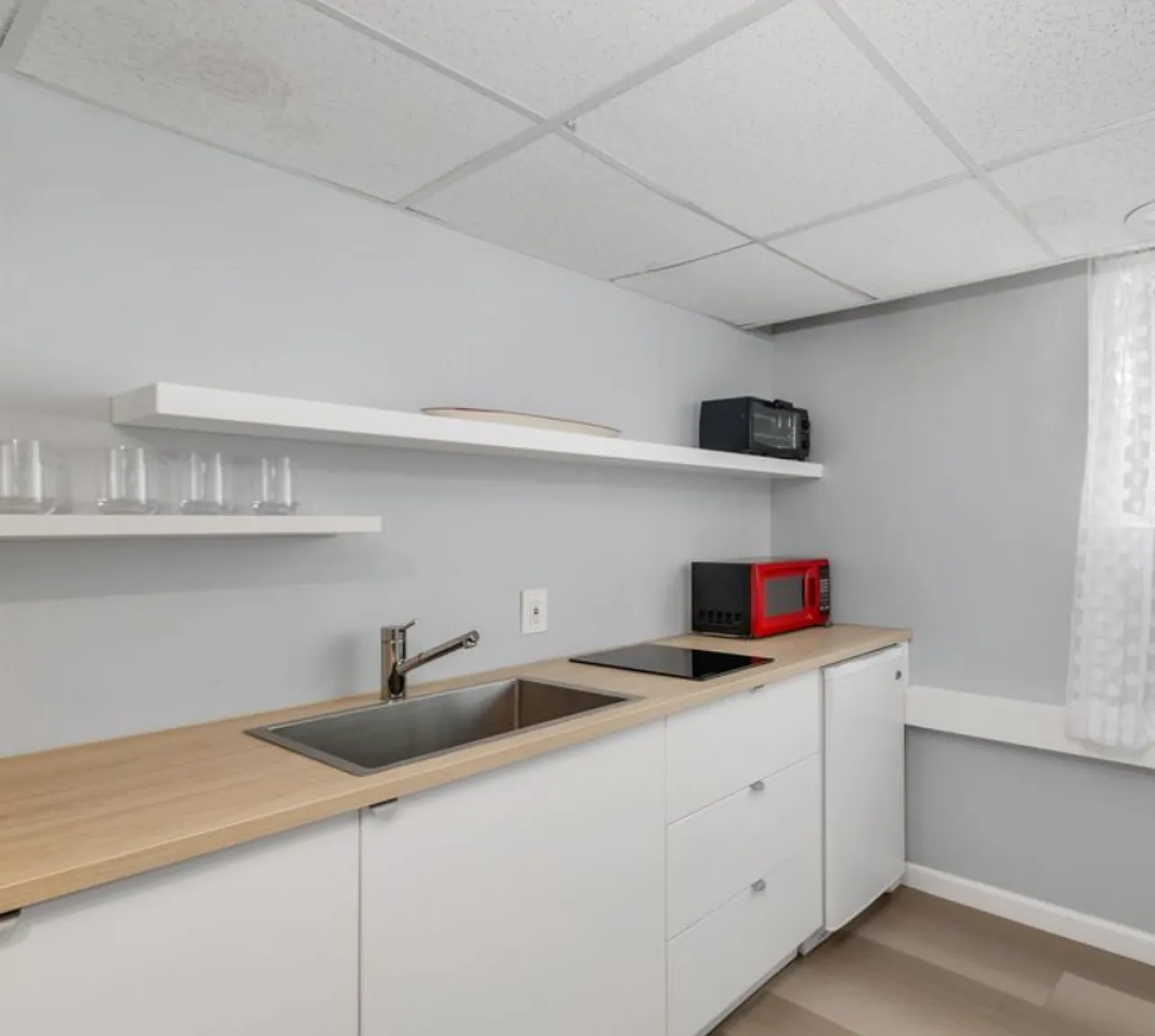 1 bed, 800 sqft, $1,700 — Photo 1