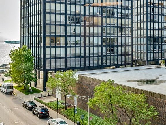 4th image of 900 N Lake Shore Dr APT 502