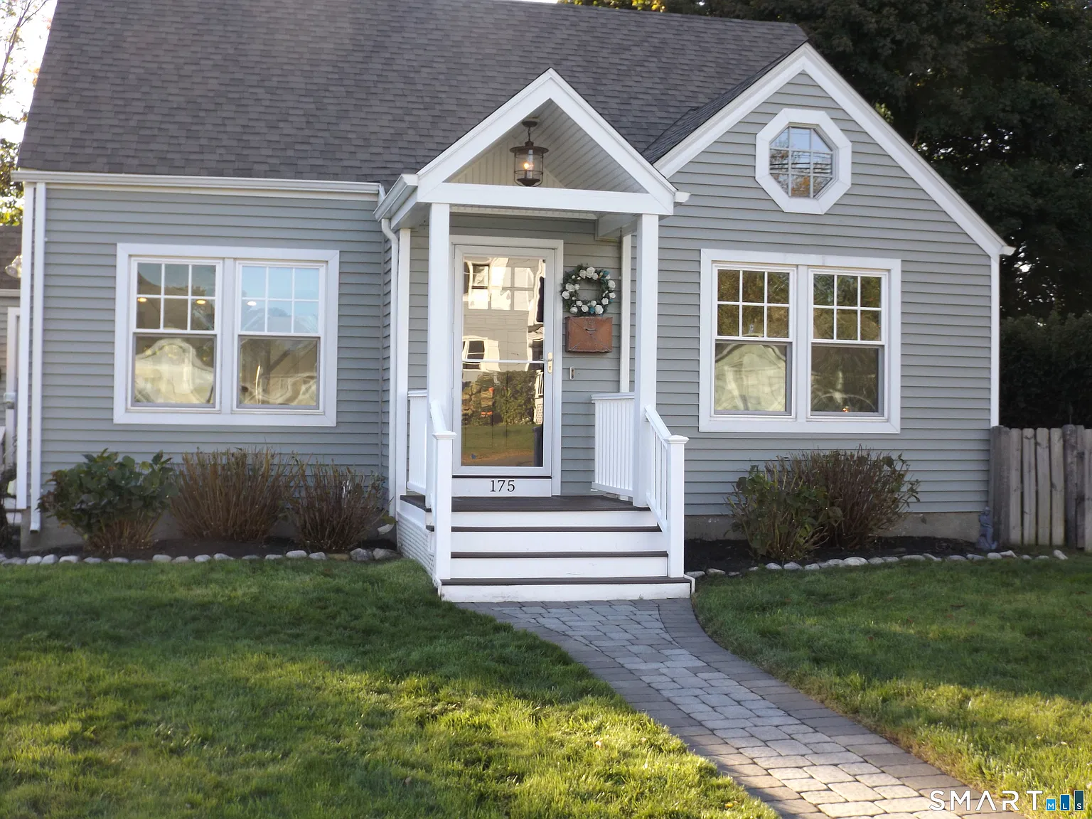 3 bed, 1.5 bath, 2219 sqft, $5,500 — Photo 2