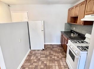 372 White St APT B6, Orange, NJ 07050