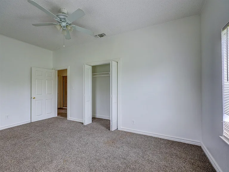610 Linden St — Photo 37
