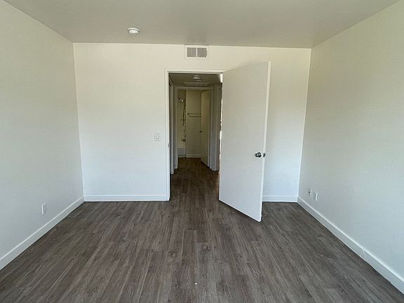3rd image of 20615 Vanowen St #101