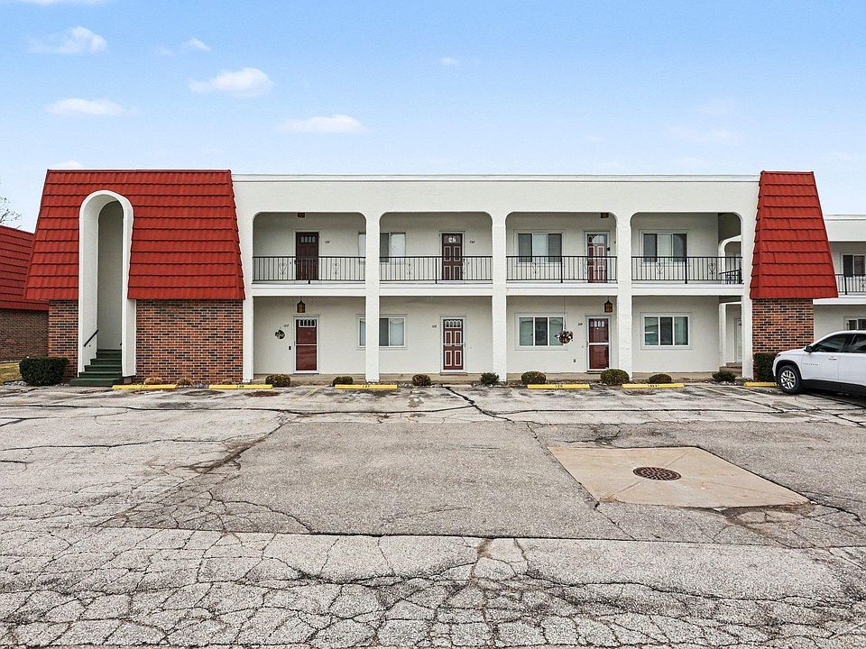 1st image of 945 Kennely Rd