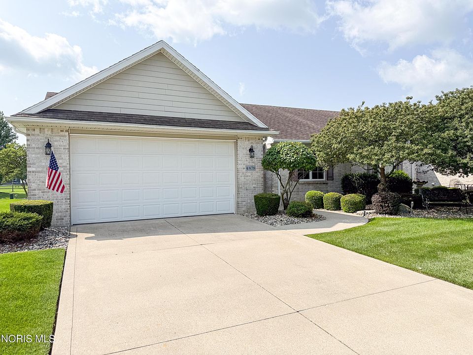 1st image of 4878 Applewood Ln