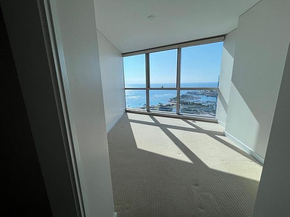 2nd image of 1177 Queen St APT 4404