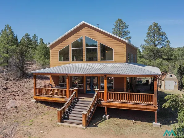 75 Roadrunner Rd, Las Vegas, NM 87701