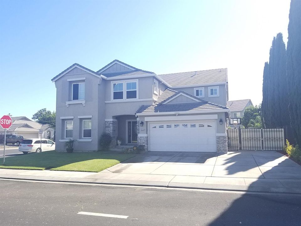 2nd image of 2214 Buena Vista Dr