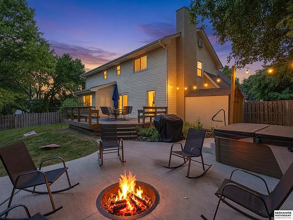 4th image of 14915 Martha Cir
