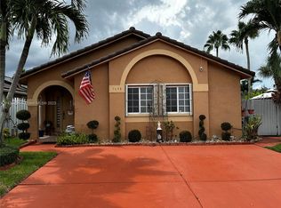 7698 NW 168th Ter, Hialeah, FL 33015