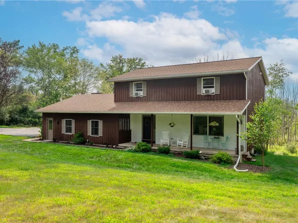 29 Valley View Dr, Elmira, NY 14903