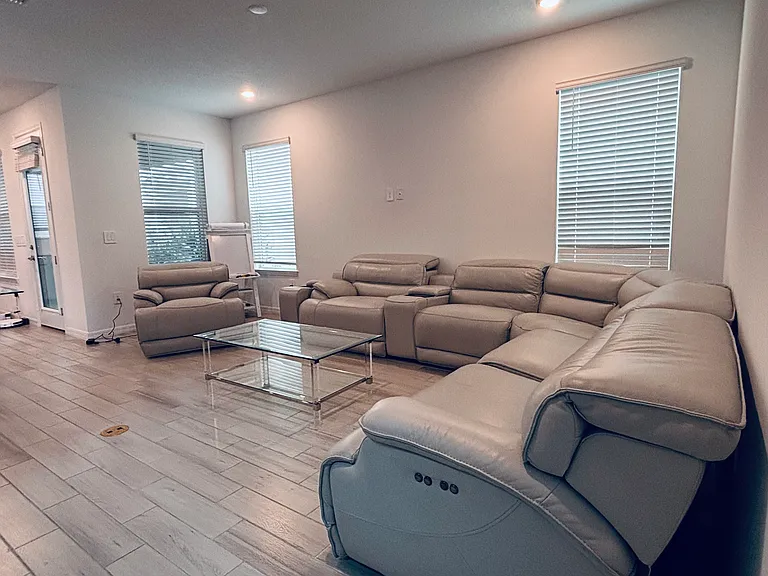 5136 Goldfinch Dr — Photo 7