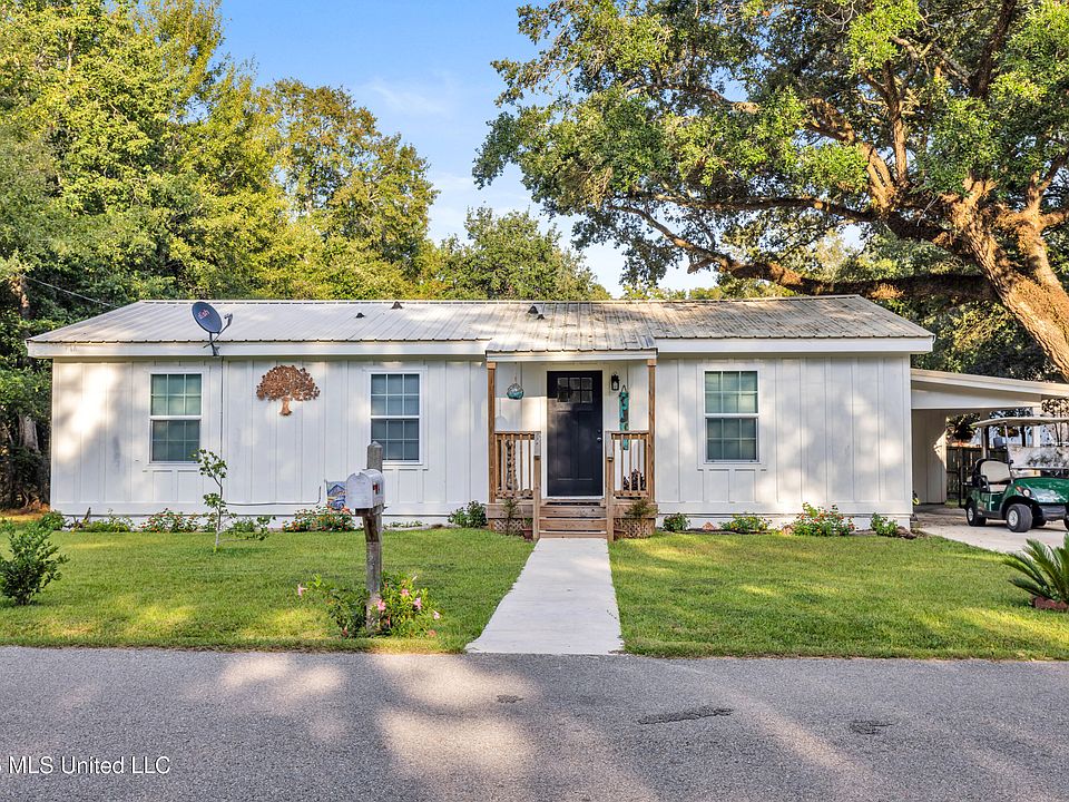 1st image of 214 Simon Blvd
