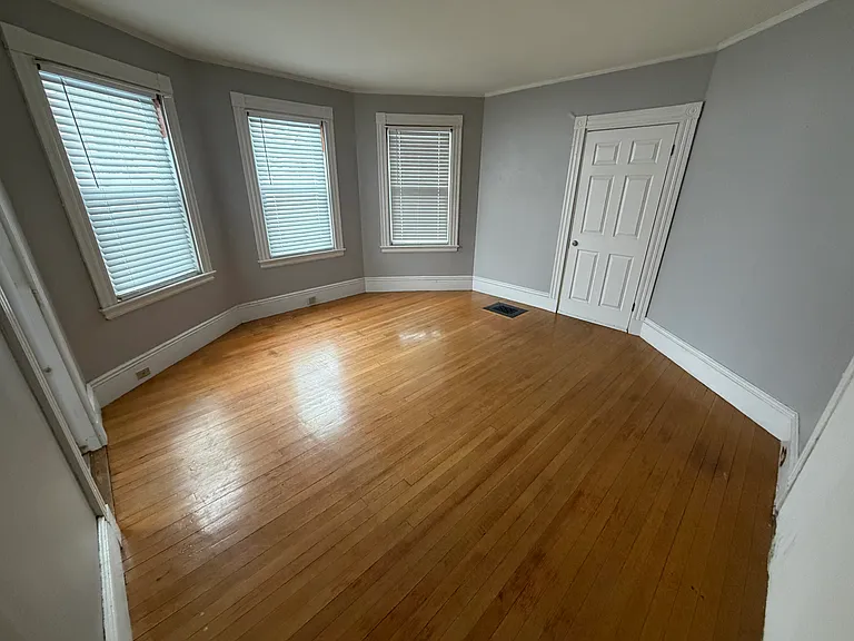 86 Prospect Ave #B — Photo 2