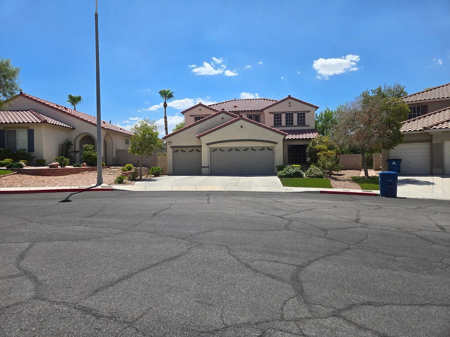 A Fabulous 3 Bedroom Home in Seven Hills — Photo 1