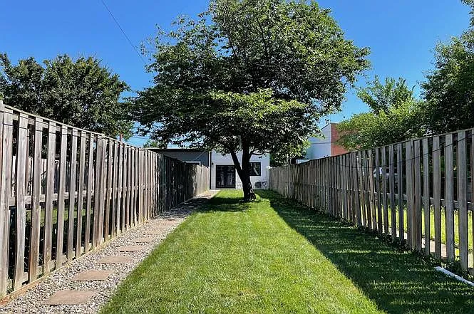 1622 Gales St NE — Photo 10