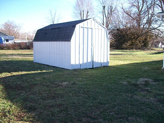 8X12 STORAGE BUILDING