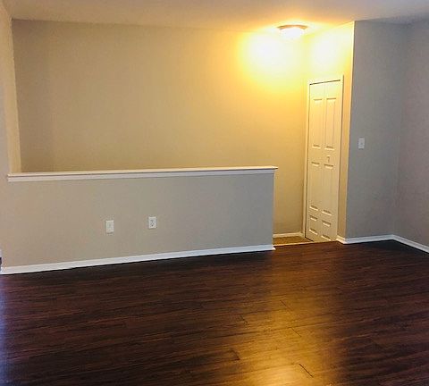 4th image of 24715 Meadow Ln #1