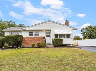 420 Argyle Rd, Turnersville, NJ 08012