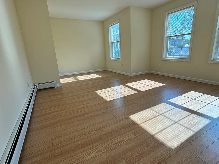201 Middle St #1 — Photo 14