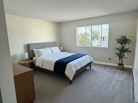 3rd image of 4236 34th St APT 11
