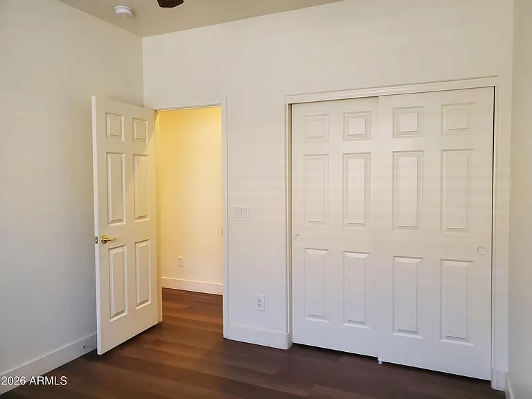 2430 E Darrel Rd — Photo 42