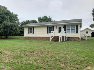 1280 Powhatan Rd, Clayton, NC 27527