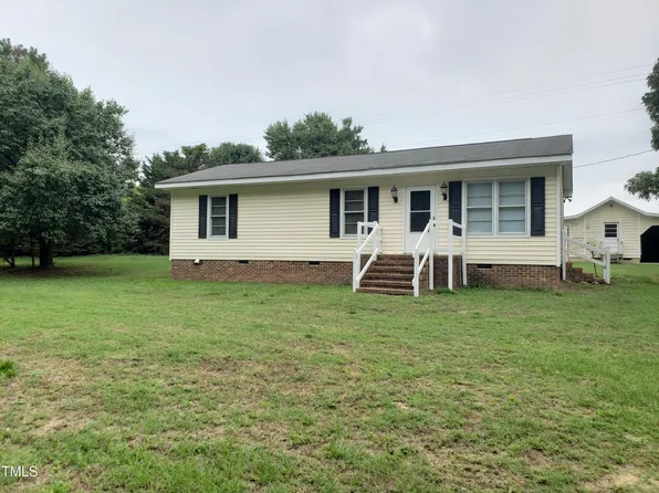 1280 Powhatan Rd, Clayton, NC 27527